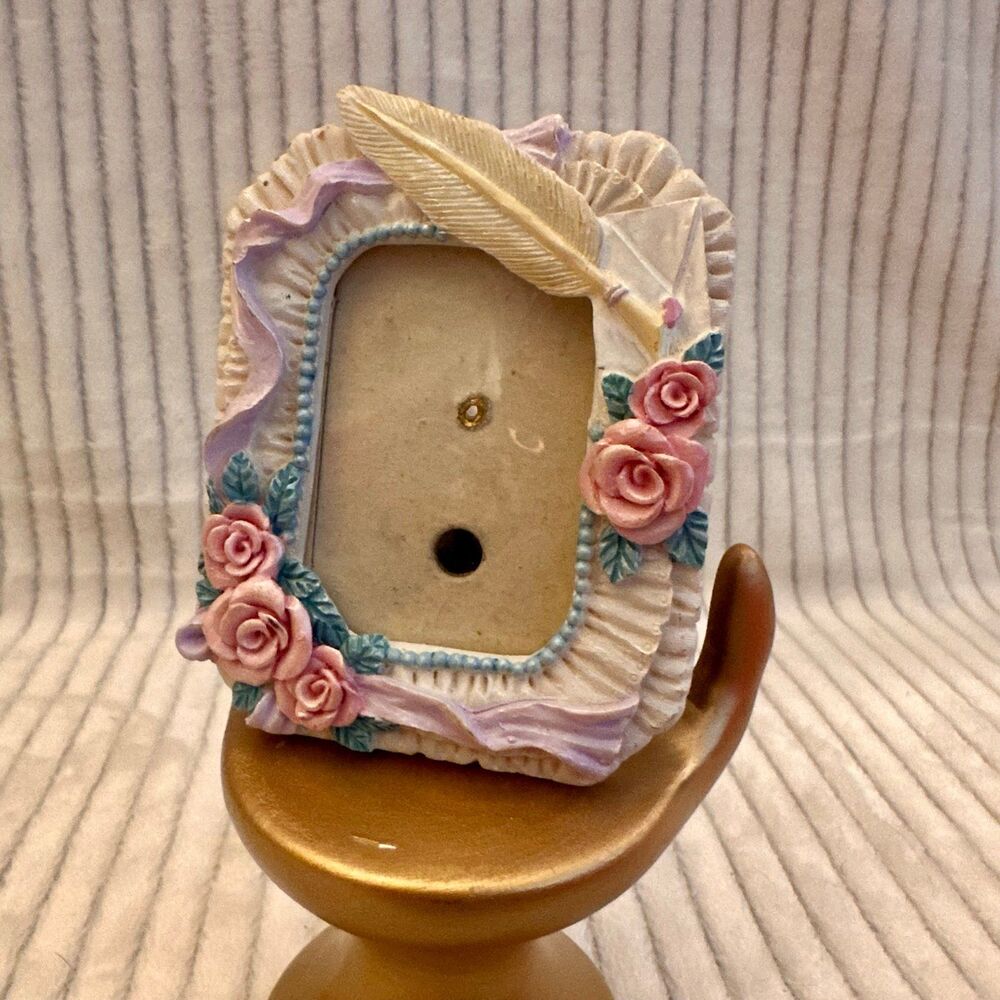 Vintage 1980s shabby chic 3D resin miniature picture frame